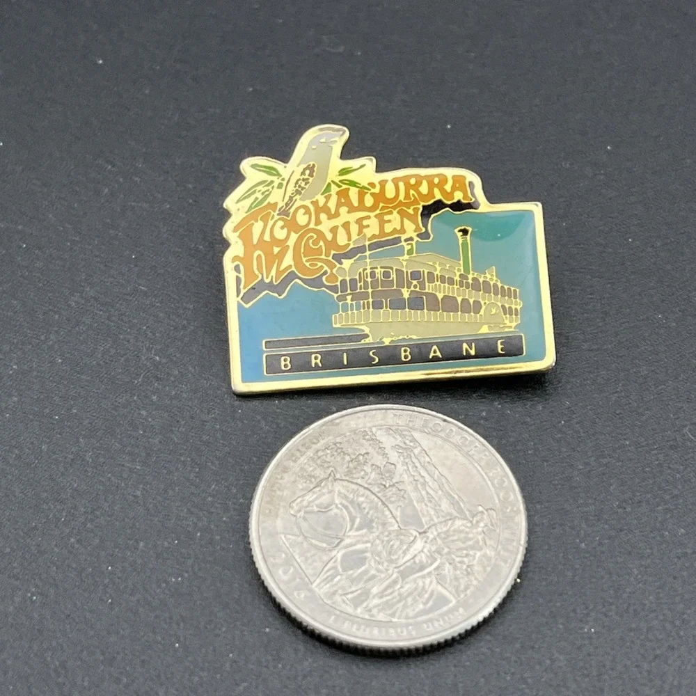 Kookaburra Queen Brisbane Australia‎ Ferry Boat Lapel Hat Pin